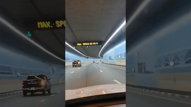 тоннель под аэропортом в сторону Шарджи смотреть онлайн