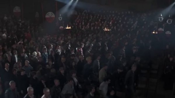 [HD] Pink Floyd The Wall - In The Flesh & Run Like Hell & Waiting For The Worms