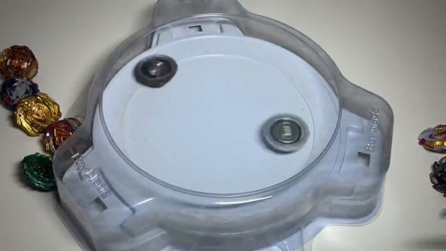 ЧЕМПИОНАТ ВОЛЧКОВ 3его СЕЗОНА (1 РАУНД) Бейблэйд Бёрст / Beyblade Burst смотреть онлайн