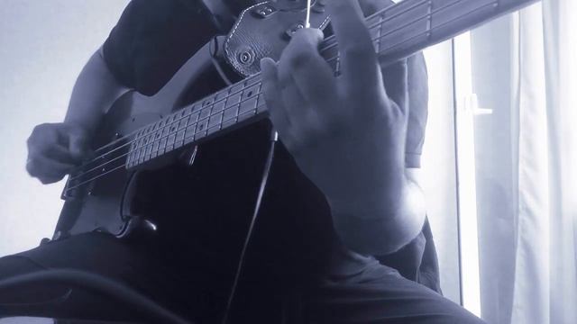 Ibanez blazer bass 82 with EMG P pickups смотреть онлайн