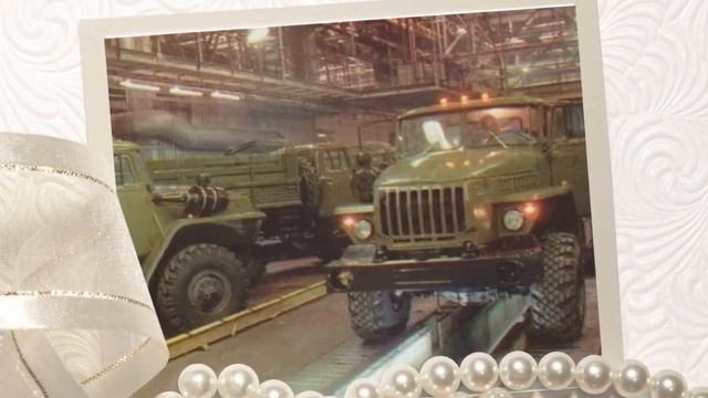 Вот это поворот! Мерседес бежит из Германии. А Россия начала строить новый завод УралАЗ смотреть онлайн