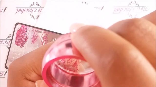 Creative Shop Negative Space Plate 71 Swatch and Review смотреть онлайн