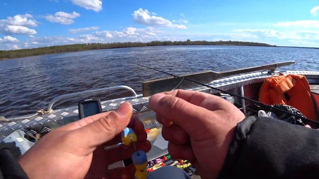 Рыбалка,джиг,без участия рыбы )))Нарезал поролоновых рыбок смотреть онлайн