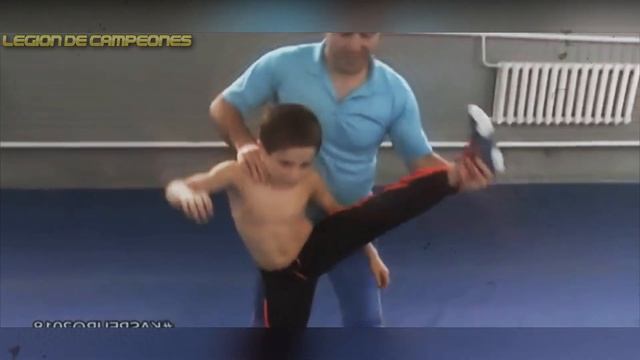RUSSIAN WRESTLING WORKOUT Magomedrasul Magomedov - Wrestling Training ?