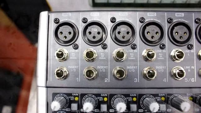 Микшерный пульт Behringer X1222 смотреть онлайн