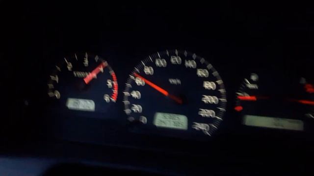 Volvo v40 1.9D acceleration 0-100 смотреть онлайн