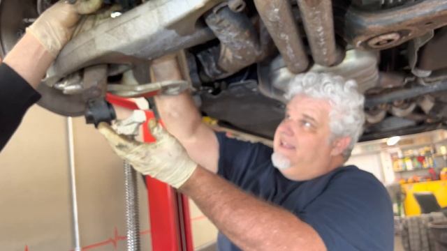 2012-2018 Audi A6 Quattro Coil Spring Replacement смотреть онлайн