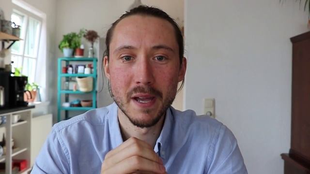 Startup Bootstrapping explained in 1 minute - OME 05 смотреть онлайн