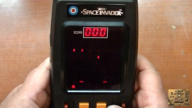 Entex Electronic Space Invader! смотреть онлайн
