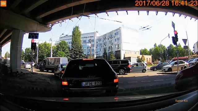 Xiaomi mijia dvr прошивка 1.0.11 видеорегистратор, пример видео (движение в городе, пробка) смотреть онлайн