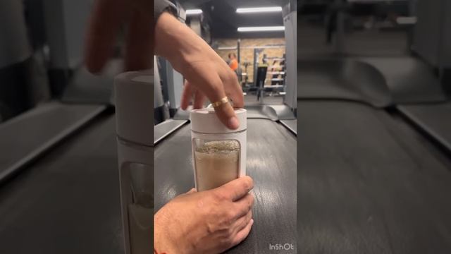 Відео огляд електро-шейкера 650 мл смотреть онлайн