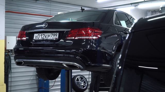 Замена тормозных дисков и колодок на Mercedes Benz E W212 в специализированном сервисе Мерседес-Про смотреть онлайн