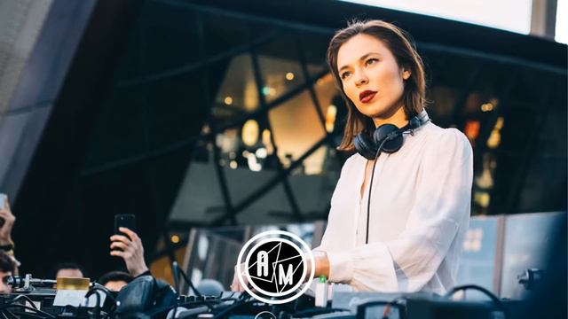 Da Hool - Meet Her At The Loveparade (Nina Kraviz Remix)