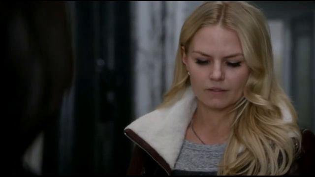 Эмма находит страницу с Робином и Реджиной из книги 4x13 смотреть онлайн