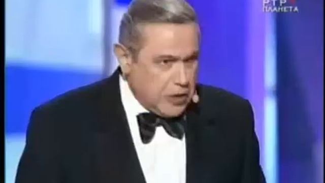 Petrosjan ft. Lena - AK 47 смотреть онлайн