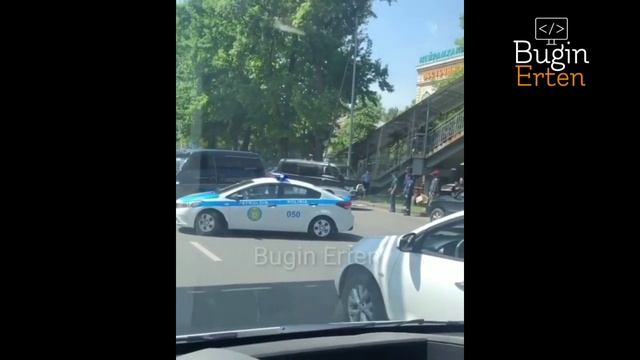 Делика перевернулась в Алматы 05.05.2020 | перевертыш | Алматыда көлік аударылды | Mitsubishi Delic