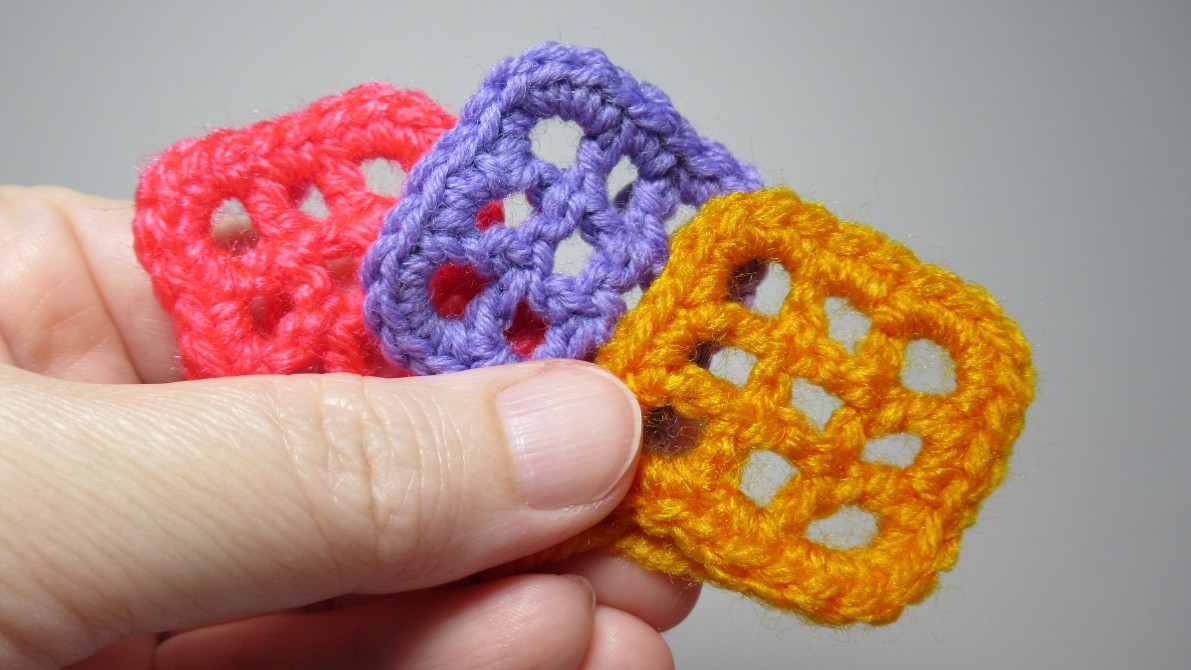 Как обвязать столбиками без накида квадратик из сеточки смотреть онлайн