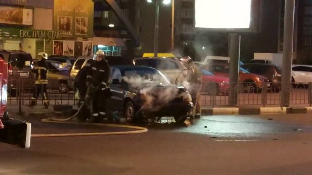 Подожгли Lanos на солдате смотреть онлайн