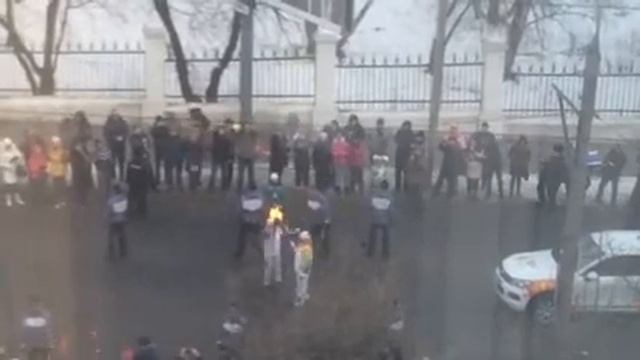 Олимпийский огонь в Иркутске, Ул Маяковского смотреть онлайн
