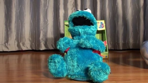 Cookie Monster Count n'Crunch Unboxing and Toy Review from Sesame Street