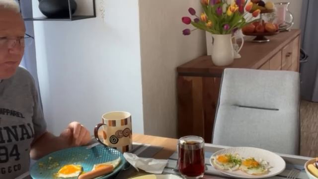 На вкусный Завтрак в баварской деревне К ЭЛИНЕ и Климу❤️ смотреть онлайн