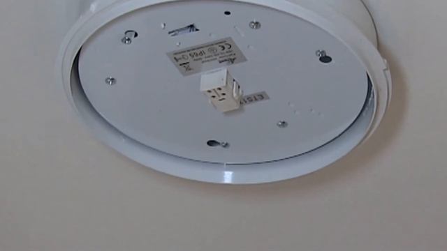 How to change your bathroom light bulb смотреть онлайн