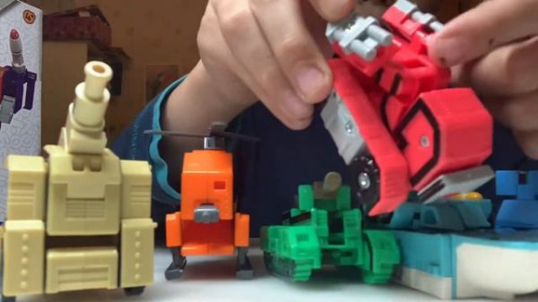 Обзор набора Трансботы Боевой расчёт (1часть)