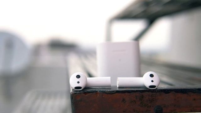Mi True Wireless Earphones 2 Unboxing, Feature Overview - What does it offer for Rs. 4000? смотреть онлайн