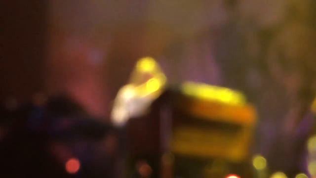 Kansas: Carry On Wayward Son - Live