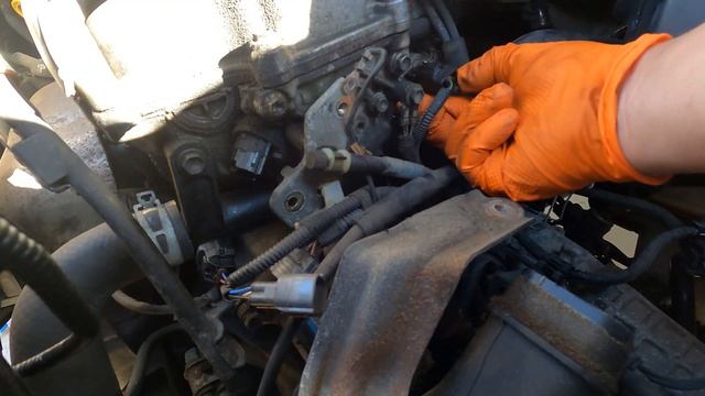 06 Lexus/toyota V6 engine 2000 to 2009 Thermostat change смотреть онлайн