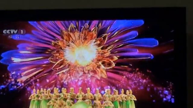 Китай. Новый китайский год. Китайское ТВ.Танец с веерами смотреть онлайн