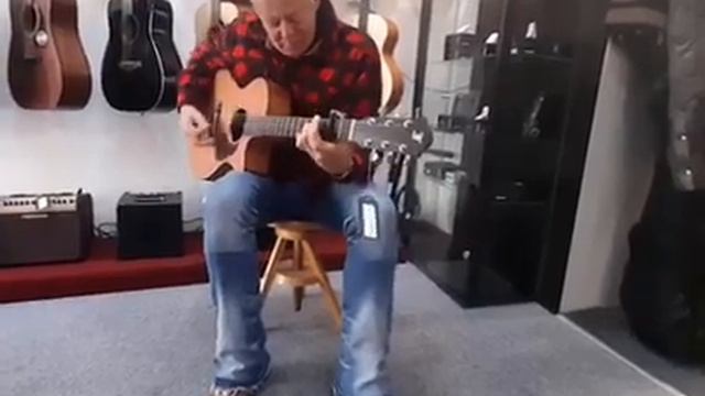 Tommy Emmanuel c.g.p. a Furch Blue OMc-CM (Gdaňsk) смотреть онлайн