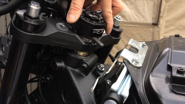 XSR900 GPR steering stabilizer install pt.1 смотреть онлайн