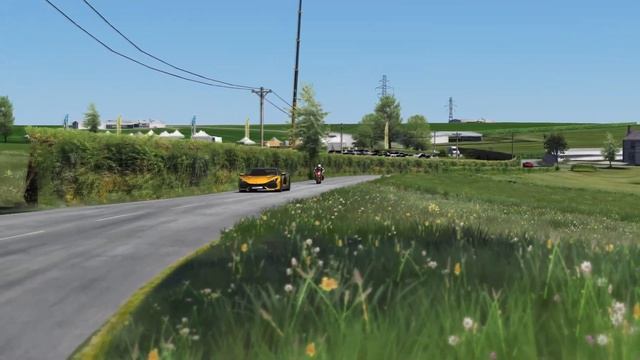 Ducati 1299 Panigale S vs Lamborghini Revuelto vs Ferrari SF90 Stradale at Tandragee смотреть онлайн