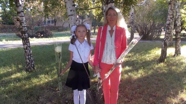 Клип от Родителей на ВыпускнОй! Шикарное Веселое Поздравление! 11- Б 2022 год. Люблю тебя, ТАСЯ! смотреть онлайн