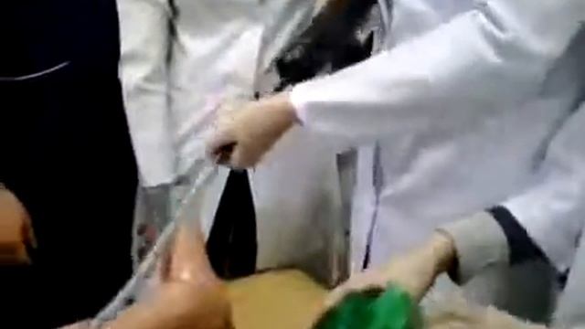 Наложения пневматической шины при переломах.#НАЛОЖЕНИЕ ШИНЫ #ПЕРЕЛОМКОСТЕЙ #АЛГОРИТМ #ОКАЗАНИЕПОМОЩ смотреть онлайн