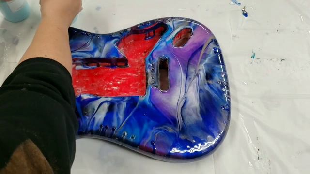 Custom Resin Painting an Electric Guitar смотреть онлайн