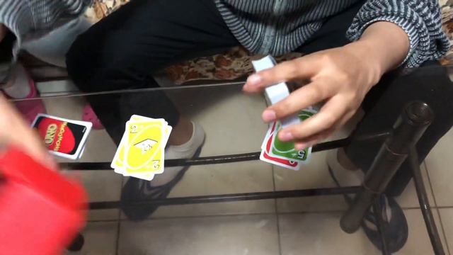 Aprende a jugar UNO SHOWDOWN en ESPAÑOL смотреть онлайн