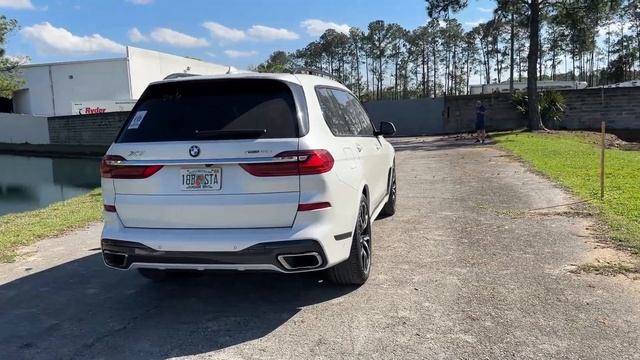 Абсолютно Целая BMW X7 в М пакете ! 2019 год ! Готова к Продаже ! Минус Лям от Рынка РФ смотреть онлайн