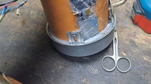 Как сделать мощную воздуходувку из двигателя от пылесоса и труб! Старое видео.