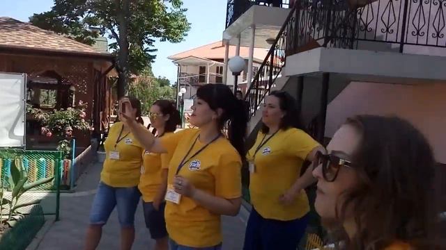 "Золотая молодежь" День 1й смотреть онлайн