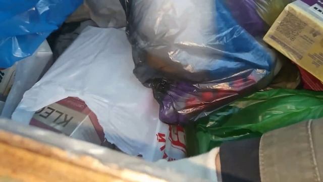 НАШЁЛ СИСТЕМНЫЙ БЛОК, НАБОР СВЁРЛ,ЕДУ, ОДЕЖДУ, КРОССОВКИ! Находки на мусорке! День 209-212. смотреть онлайн