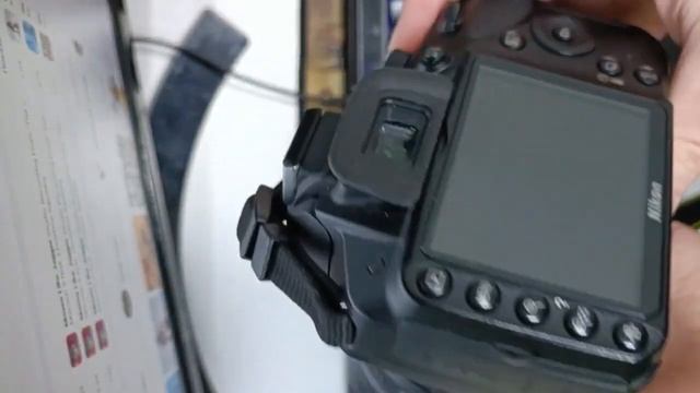 206858924 Фотоаппарат Nikon D3200 Kit AF-S DX NIKKOR 18-55mm f/3.5-5.6G VR II, черный смотреть онлайн