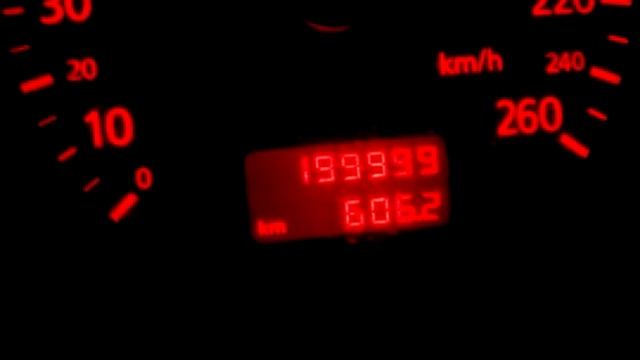 Audi A4 B5 1 8 20v 92kW '98 200000 смотреть онлайн