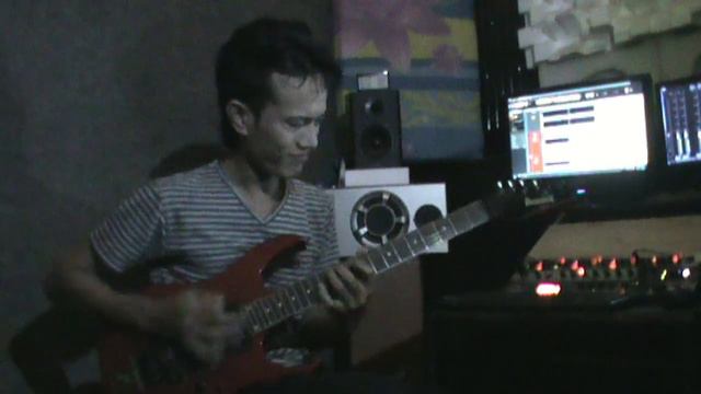 2nd Place Winner FLYING WITH IBANEZ INDONESIAN GUITAR CHALLENGE 2014 - AZIZ MB смотреть онлайн