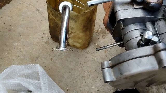 Unboxing и монтаж на Zeda 100cc двигател. Яко е! смотреть онлайн