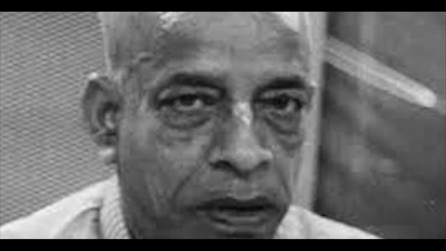 Шрила Прабхупада.  Джапа.