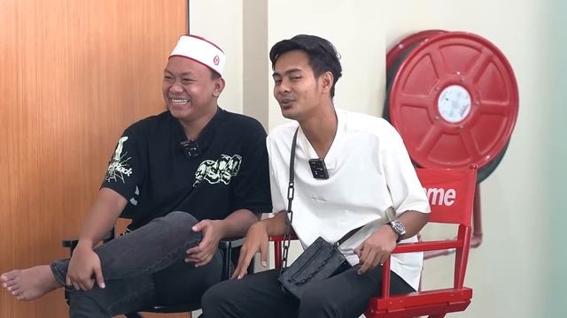 GADIS AI TEAM CARI SURAT CINTA MISTERI !!! SEMUA NAK KAMI… смотреть онлайн