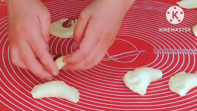 Рецепт ДОМАШНИХ БУЛОЧЕК НА МОЛОКЕ❗️❗️КУСОЧЕК БУКВАЛЬНО ТАЕТ ВО РТУ❗️ смотреть онлайн
