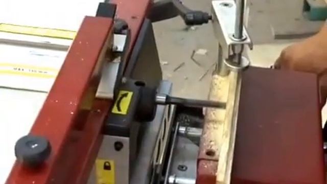 СМ-160 Комбинированный деревообрабатывающий станок смотреть онлайн